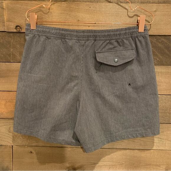 Athleta Women's Marin 5" Board Shorts in Grey Stripe - Picture 5 of 8